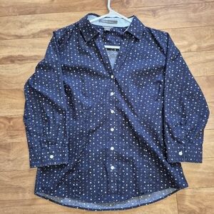 Eddie Bauer Women’s Navy Floral Wrinkle-Free Button Shirt – Size Small